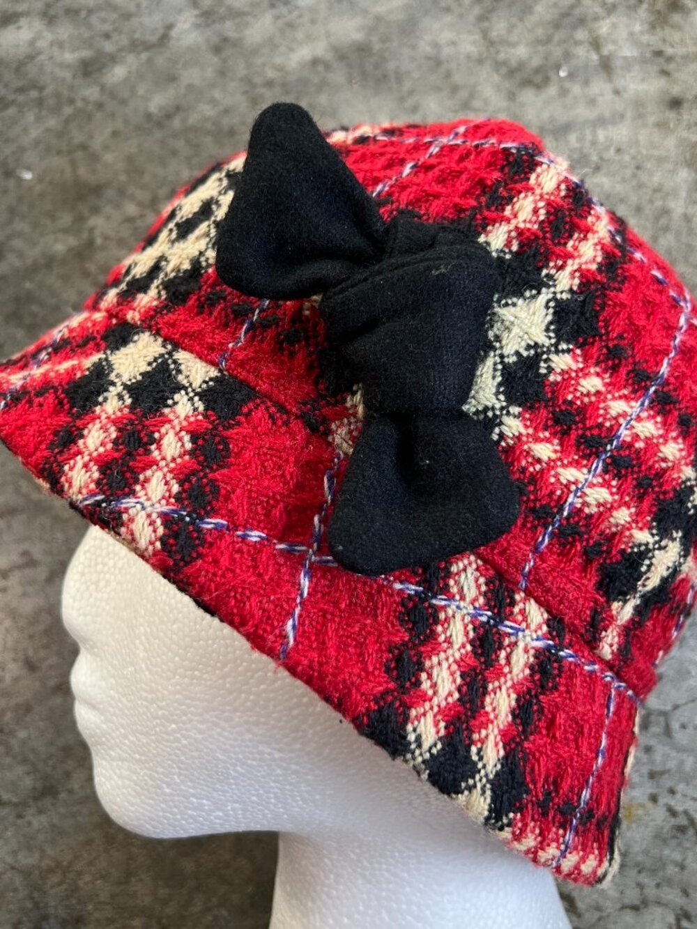 Kate Landry Red Plaid Tweed Cloche Bucket Hat Vintage Style Wool Blend Bow Twee